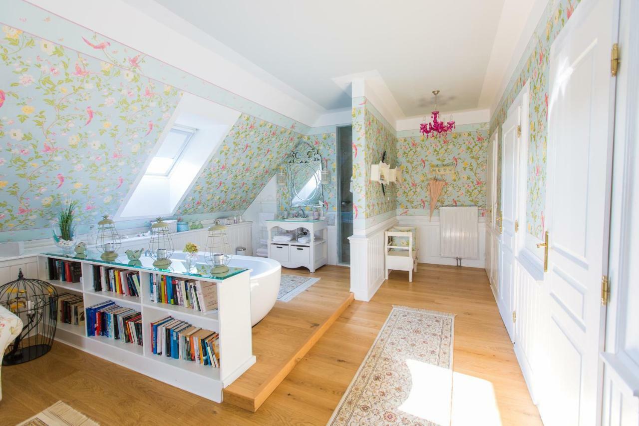 Oleander Romantik Zimmer Trausdorf an der Wulka Dış mekan fotoğraf