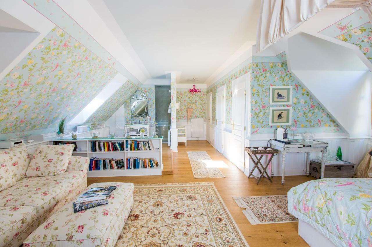 Oleander Romantik Zimmer Trausdorf an der Wulka Dış mekan fotoğraf