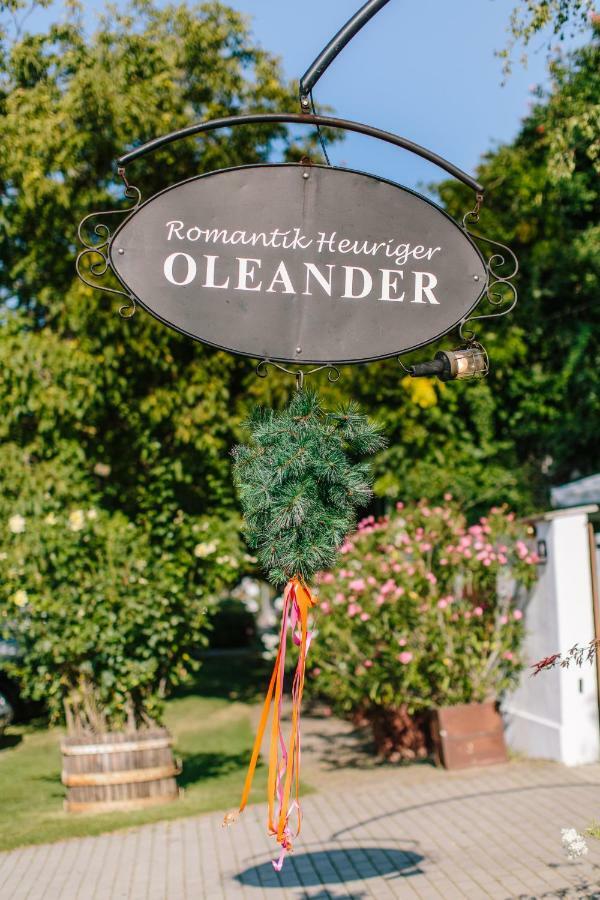 Oleander Romantik Zimmer Trausdorf an der Wulka Dış mekan fotoğraf