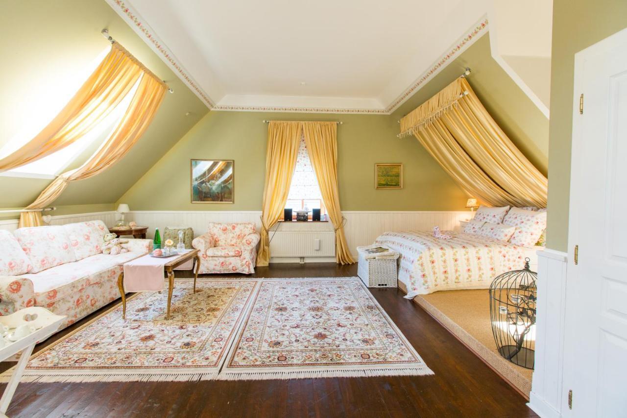 Oleander Romantik Zimmer Trausdorf an der Wulka Dış mekan fotoğraf